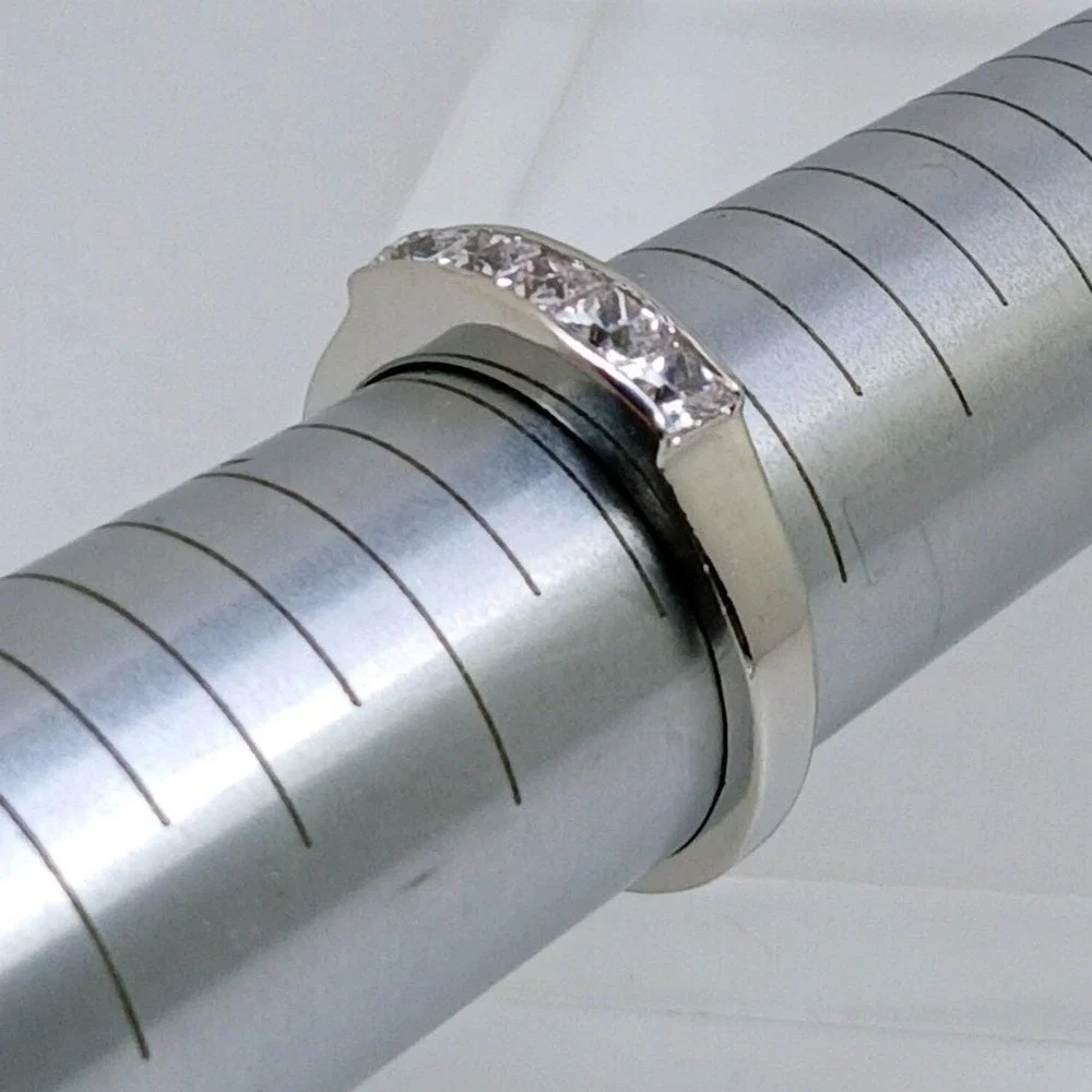 Silver Tone Princess Cut 5 Stone Channel Set Cubic Zirconia Band Ring Size 8